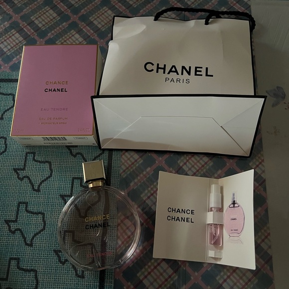 CHANEL Chance Eau de Parfum with Pink Box and Gift Bag - Picture 2 of 4